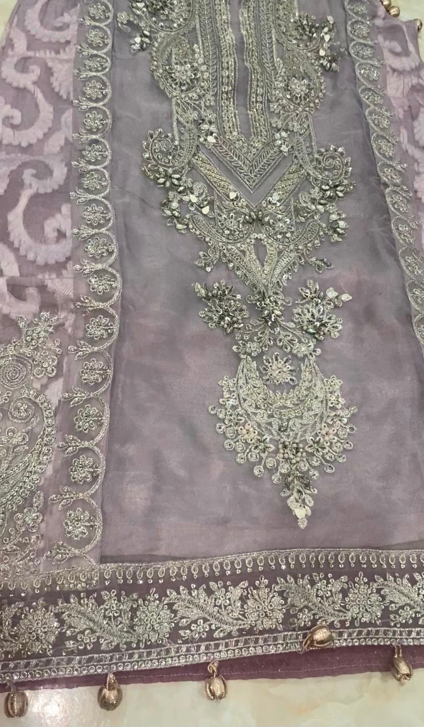 Vanya L size